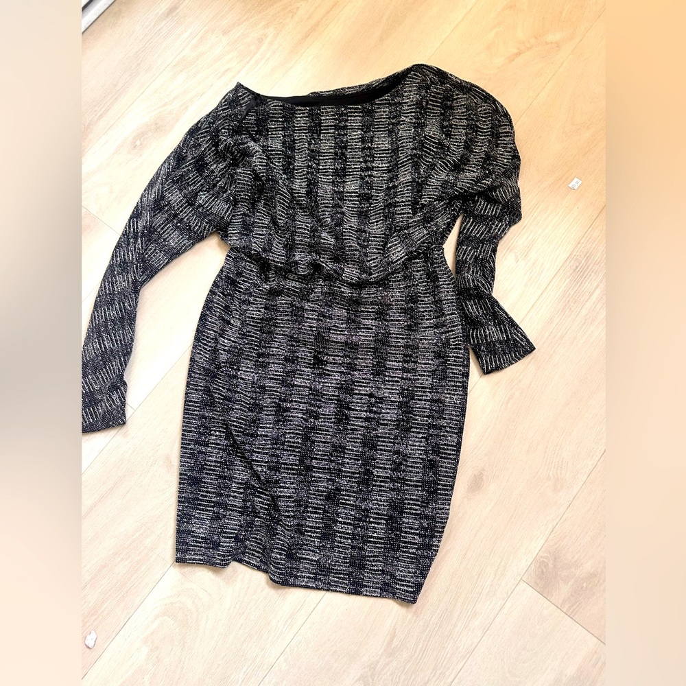 Jessica Howard Women's Black Silver Metallic Glitter Knit Mini Dress Size 6